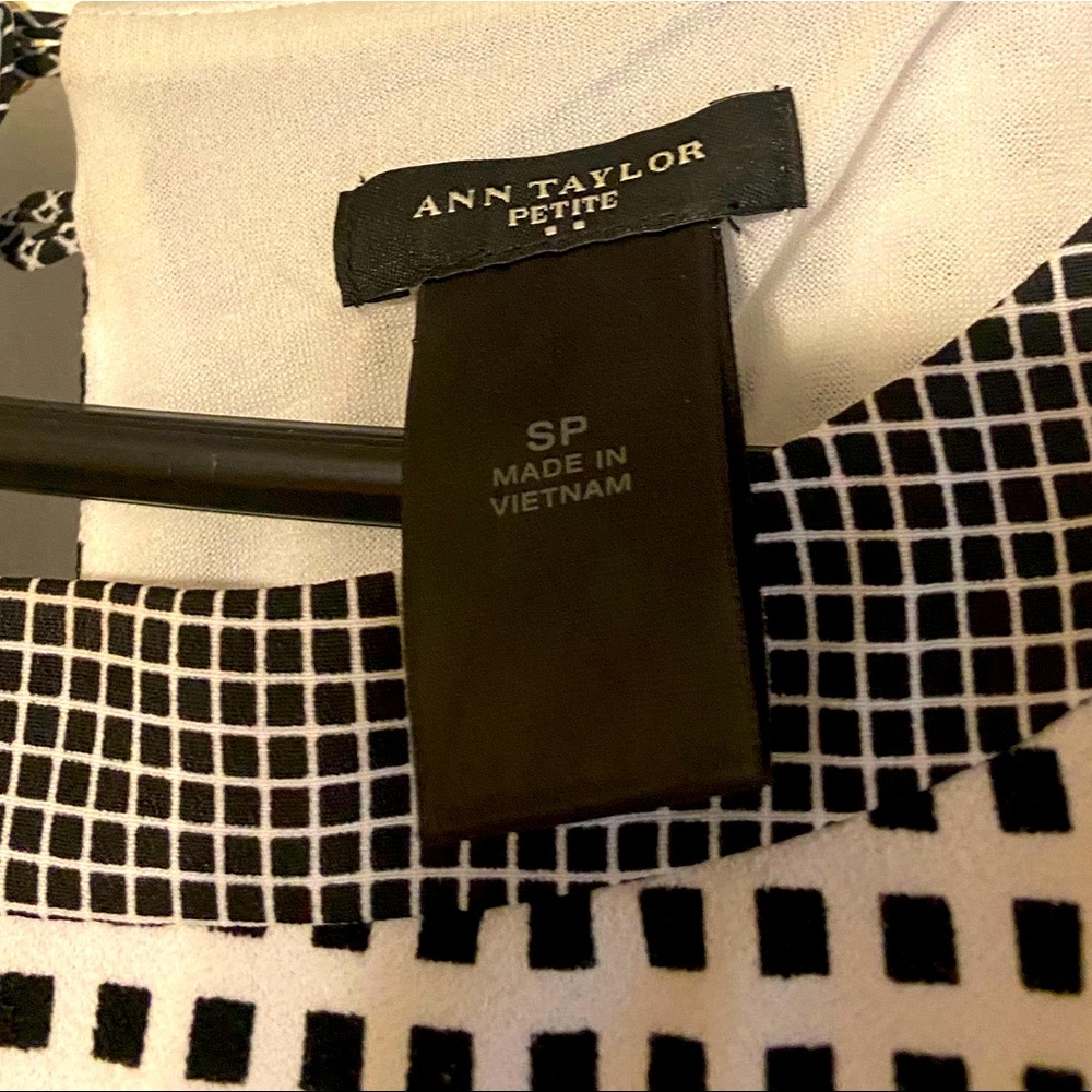 Ann Taylor Sophisticated A-line Dress. SP - Picture 2 of 5